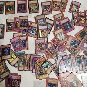 Assorted 1996 Yu Gi Oh  Trading Cards